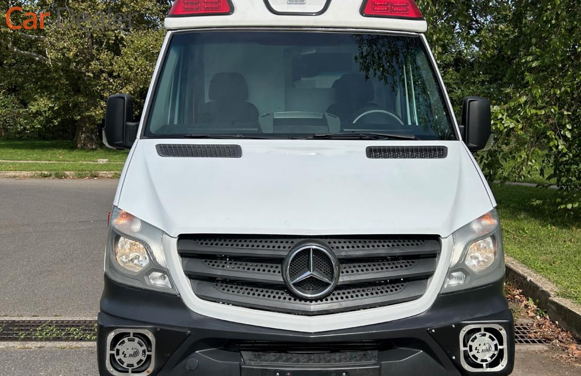 mercedes-benz sprinter cargo van 2015 WD3PE7CCXFP169743 image mercedes-benz sprinter cargo van 2015 WD3PE7CCXFP169743 image